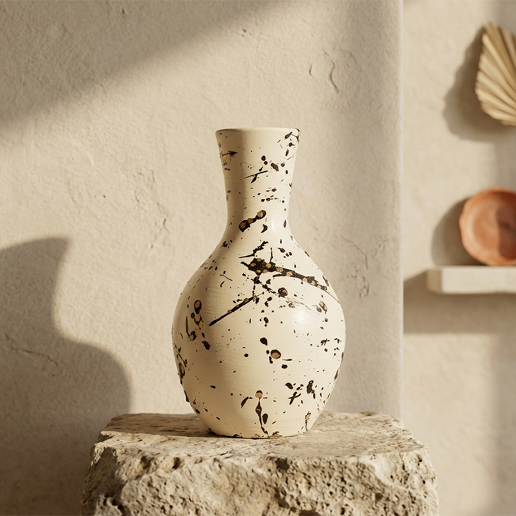 Manor Flask - Ivory Studio Vase