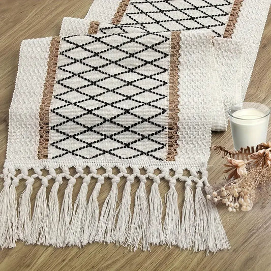 Crochet - Chic & Ivory Table Runner Trendy Home